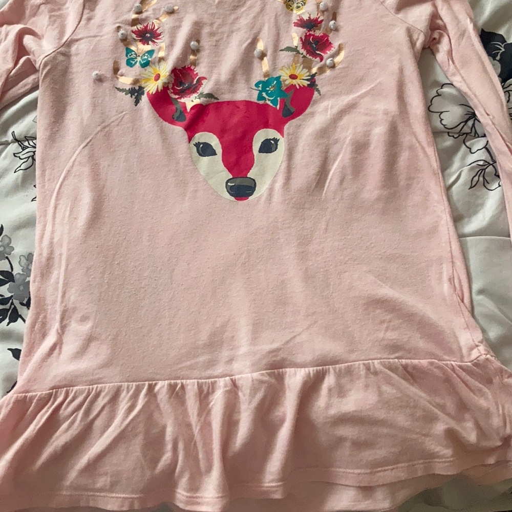 A cute long sleeve shirt 🙂